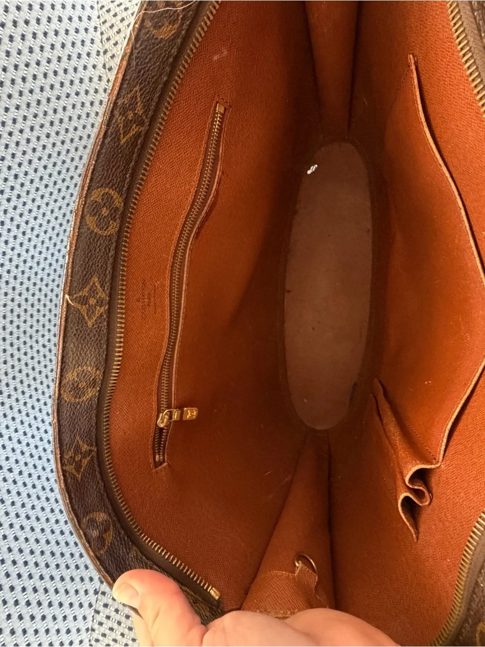 Louis Vuitton authentic louis